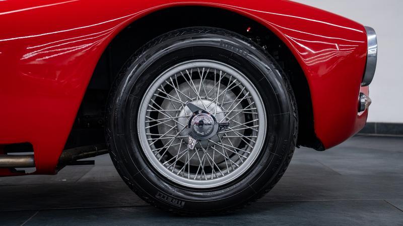 Fiat 1100 view 16