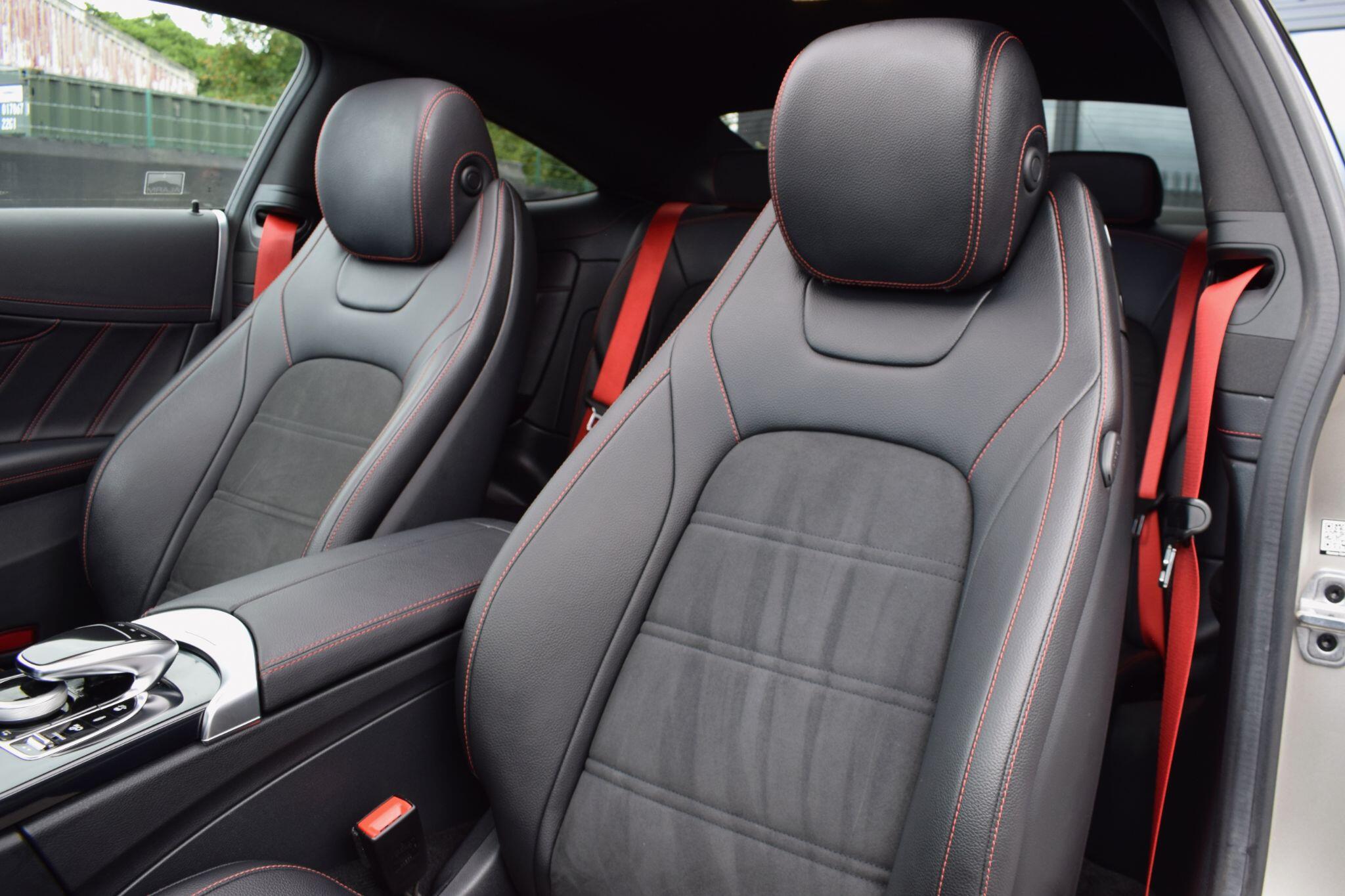 Mercedes-Benz C Class view 8