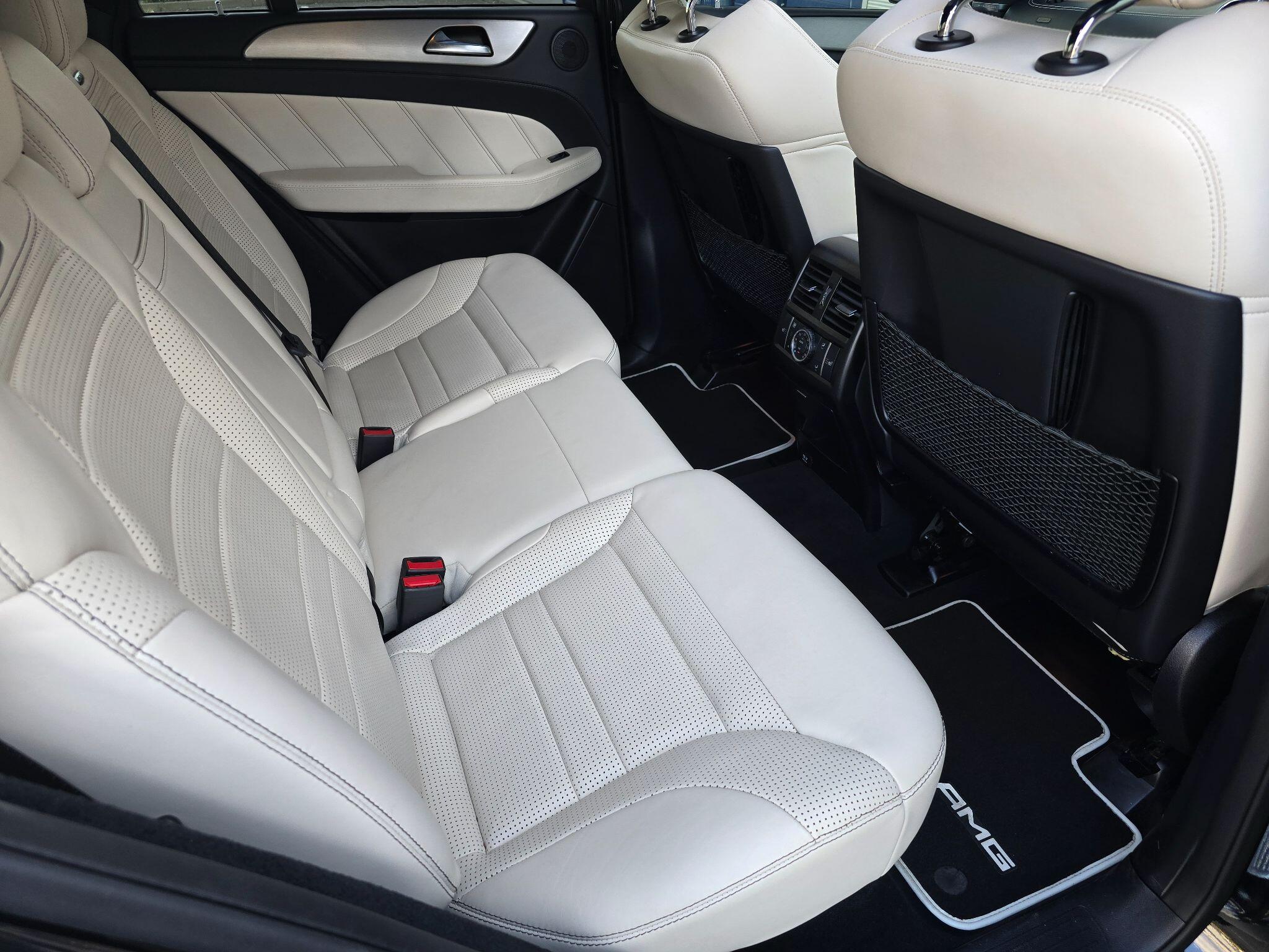 Mercedes-Benz Gle view 12