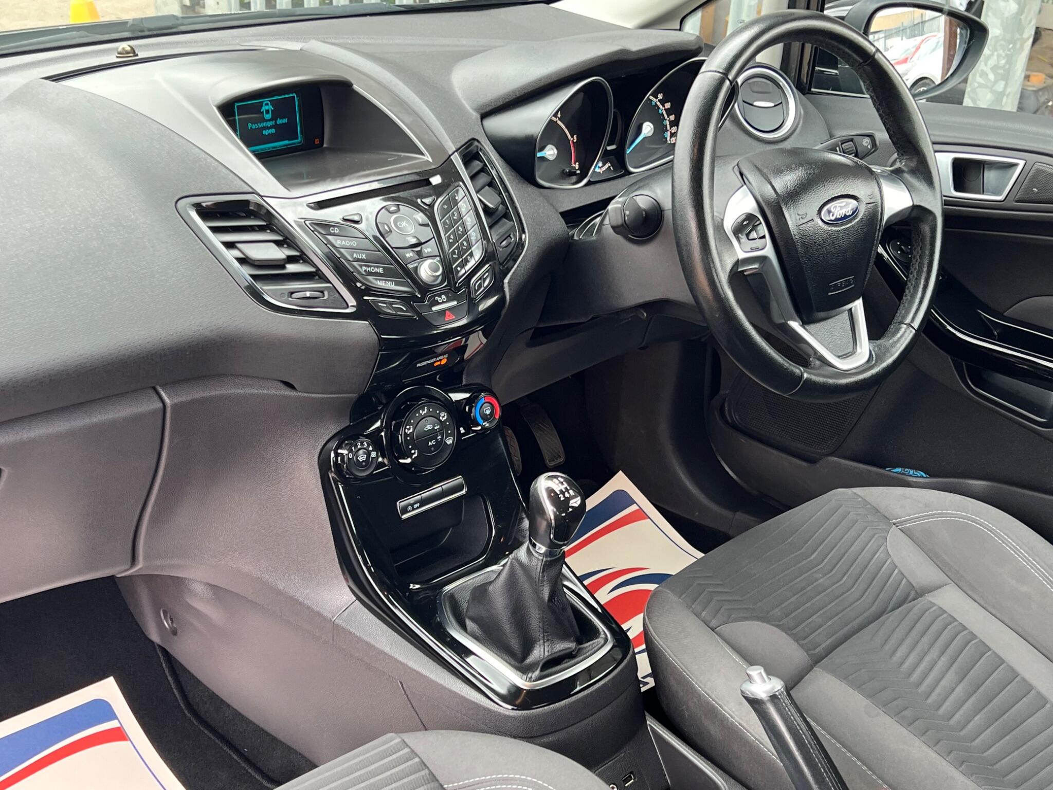 Ford Fiesta view 12