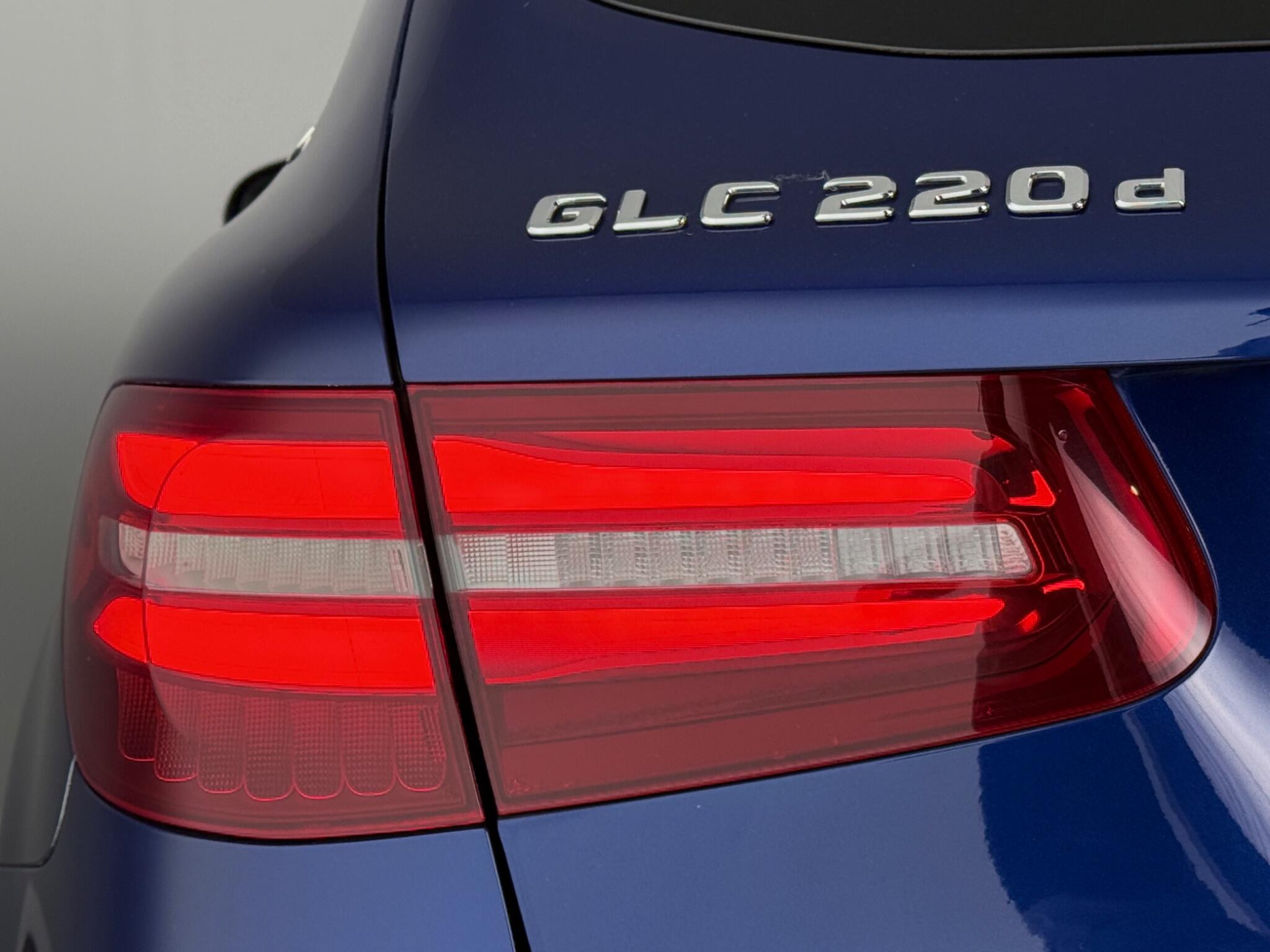 Mercedes-Benz GLC view 9