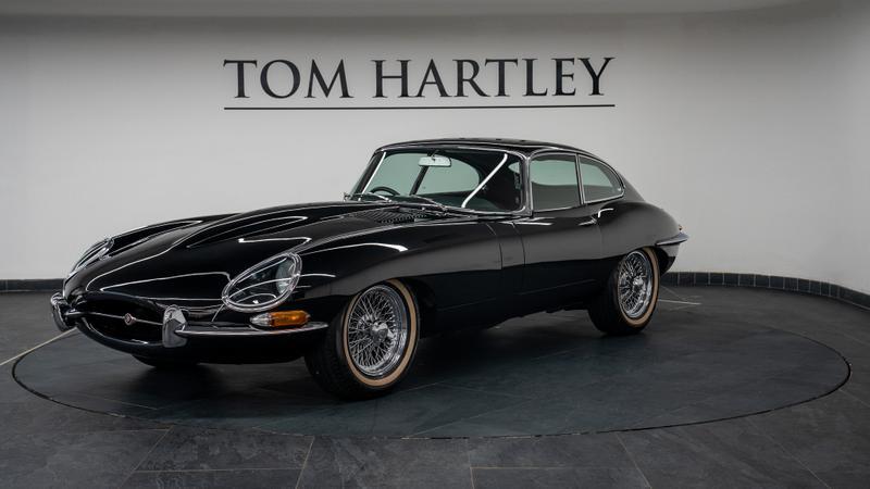 Jaguar E-Type view 3