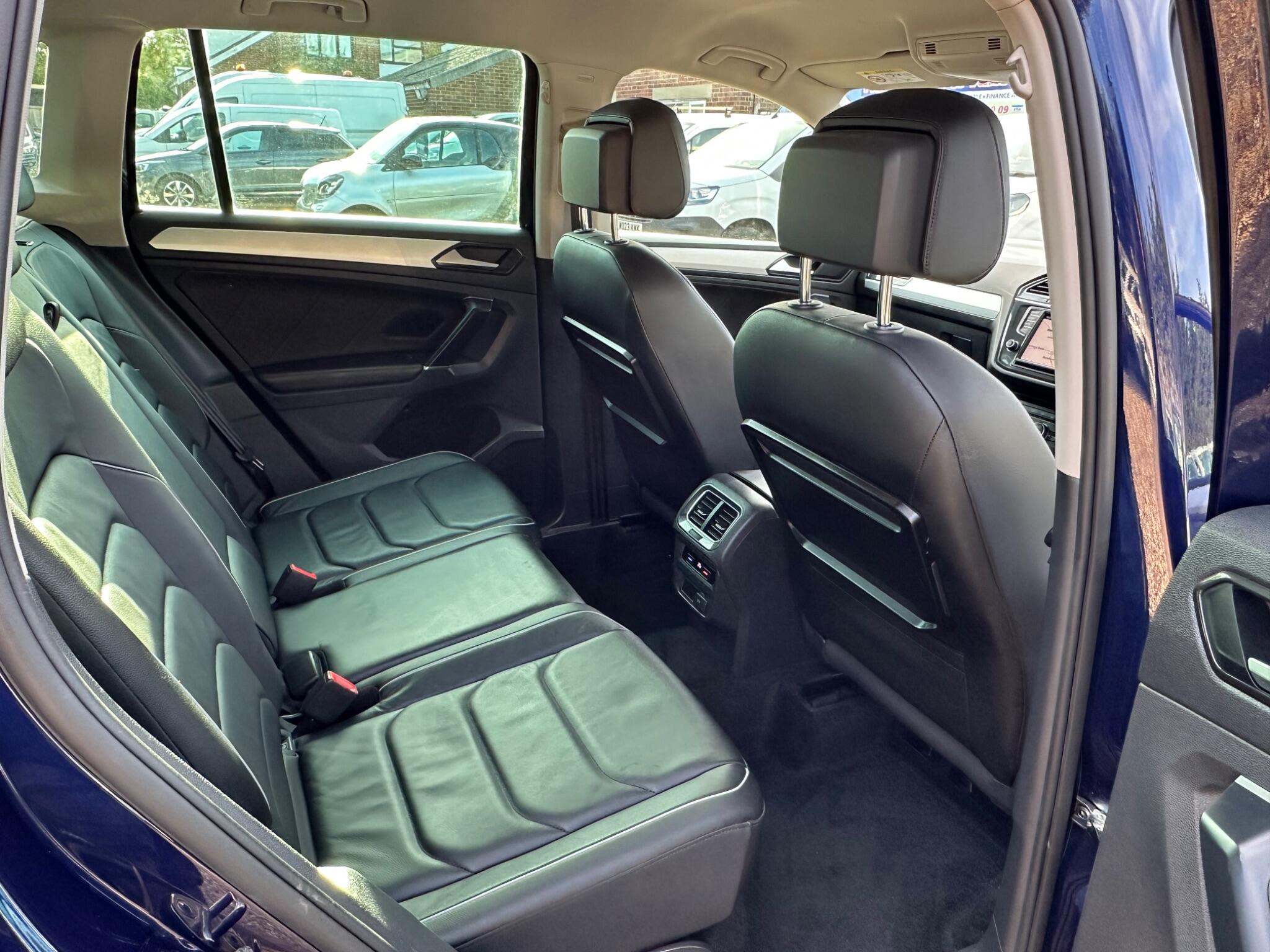 Volkswagen Tiguan view 15