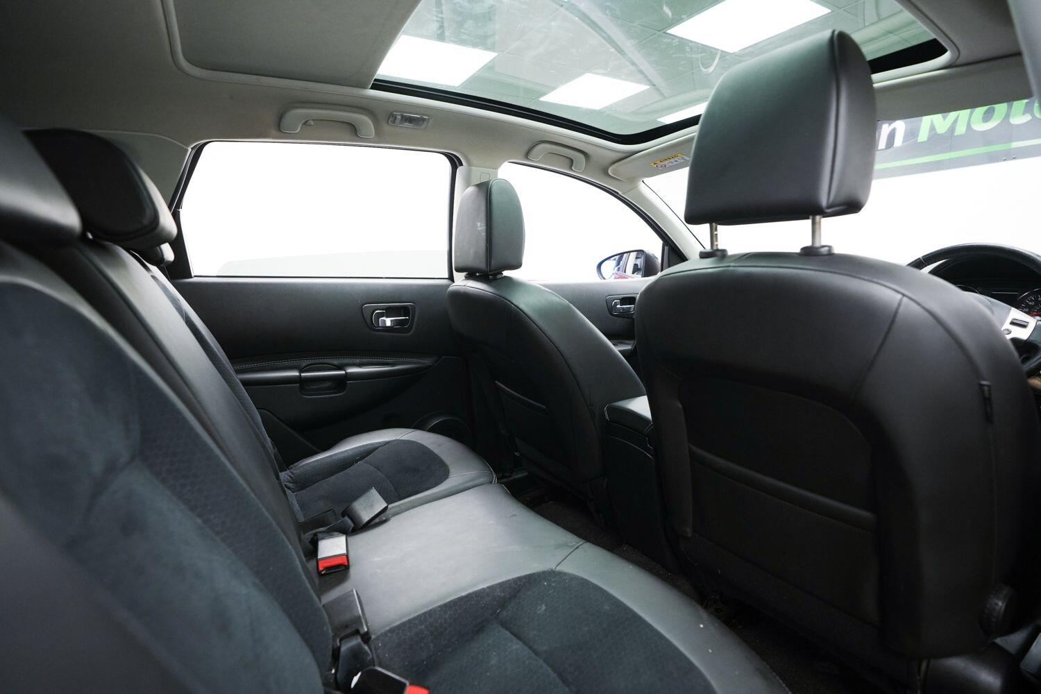Nissan Qashqai+2 view 16