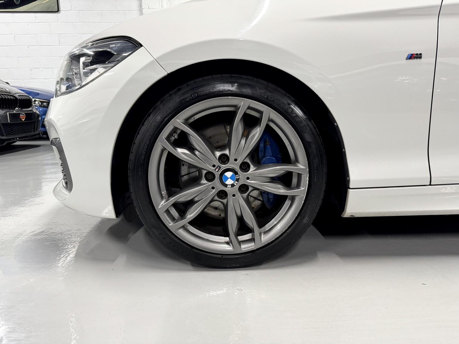 BMW 1 Series view 3