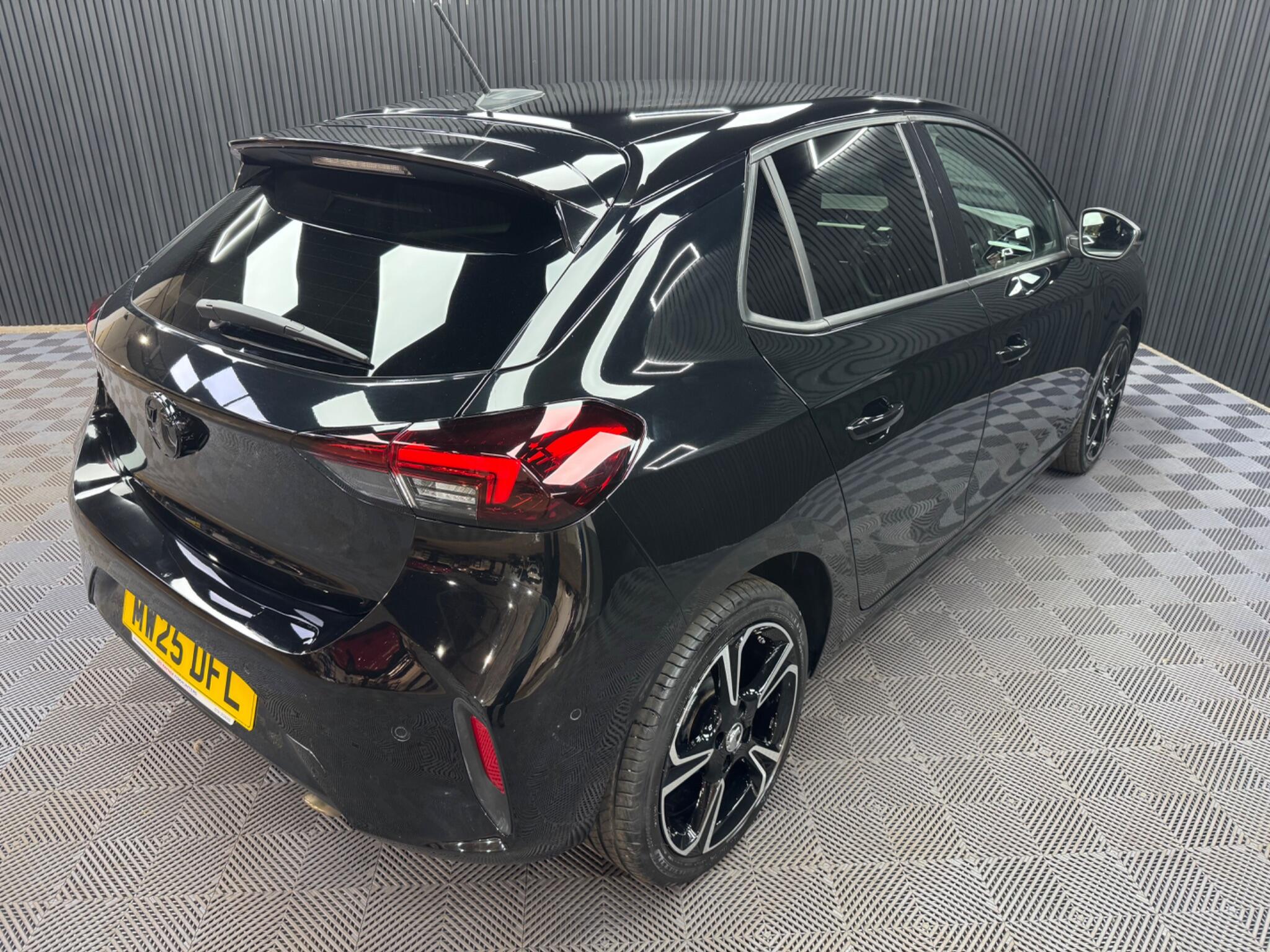 Vauxhall Corsa view 21