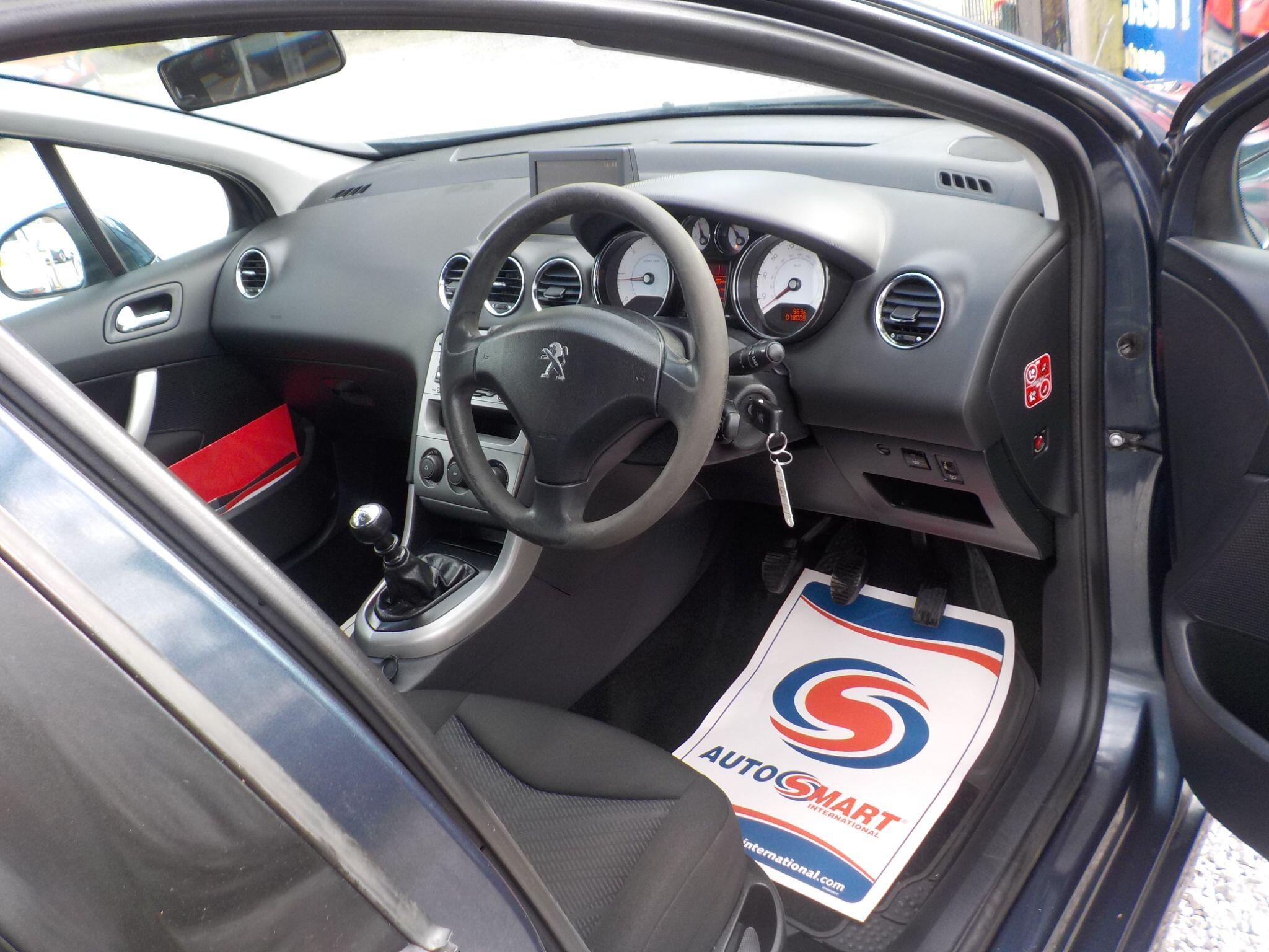 Peugeot 308 1.6 e-HDi SR Euro 5 (s/s) 5dr