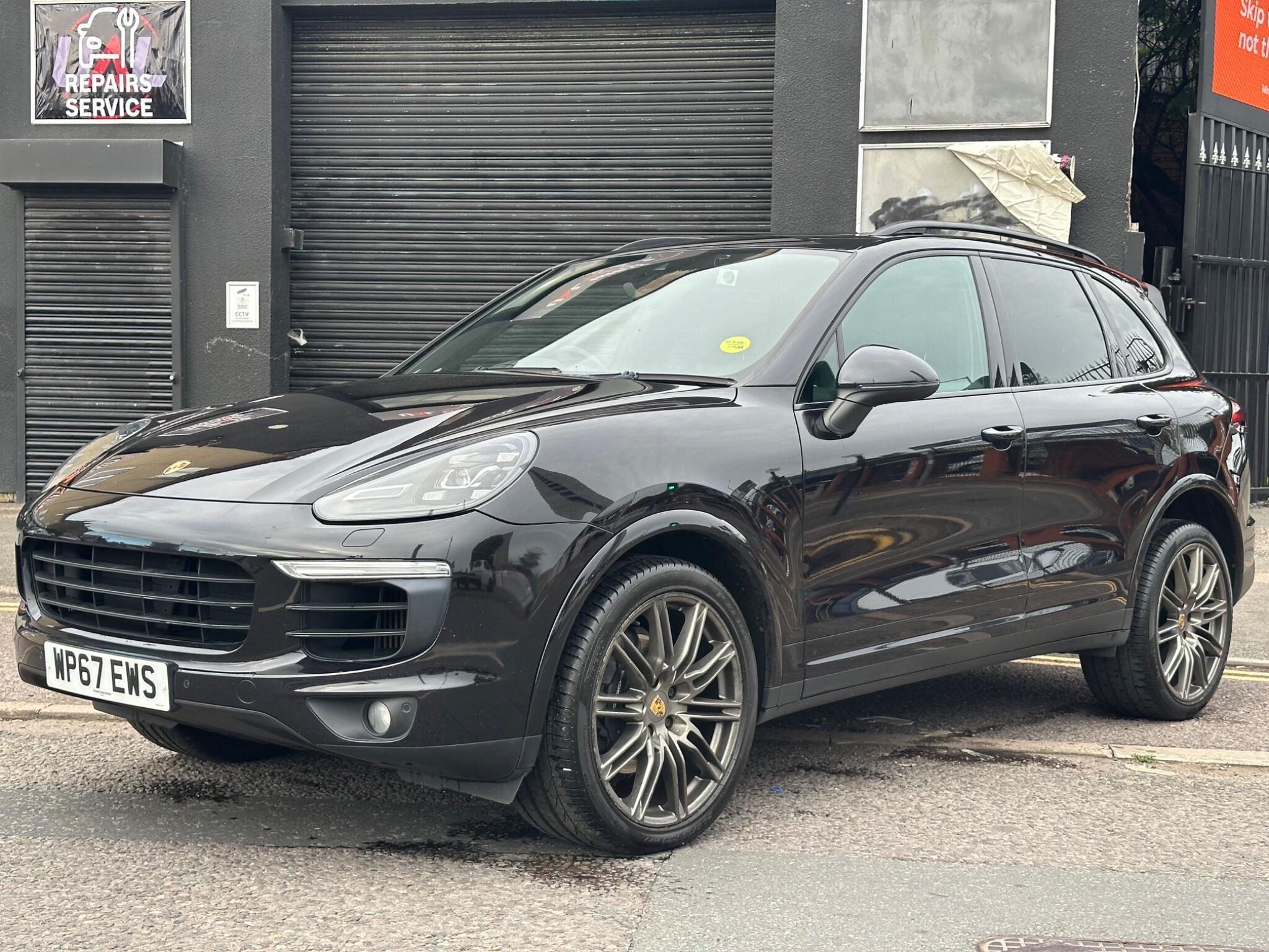 Porsche Cayenne view 42
