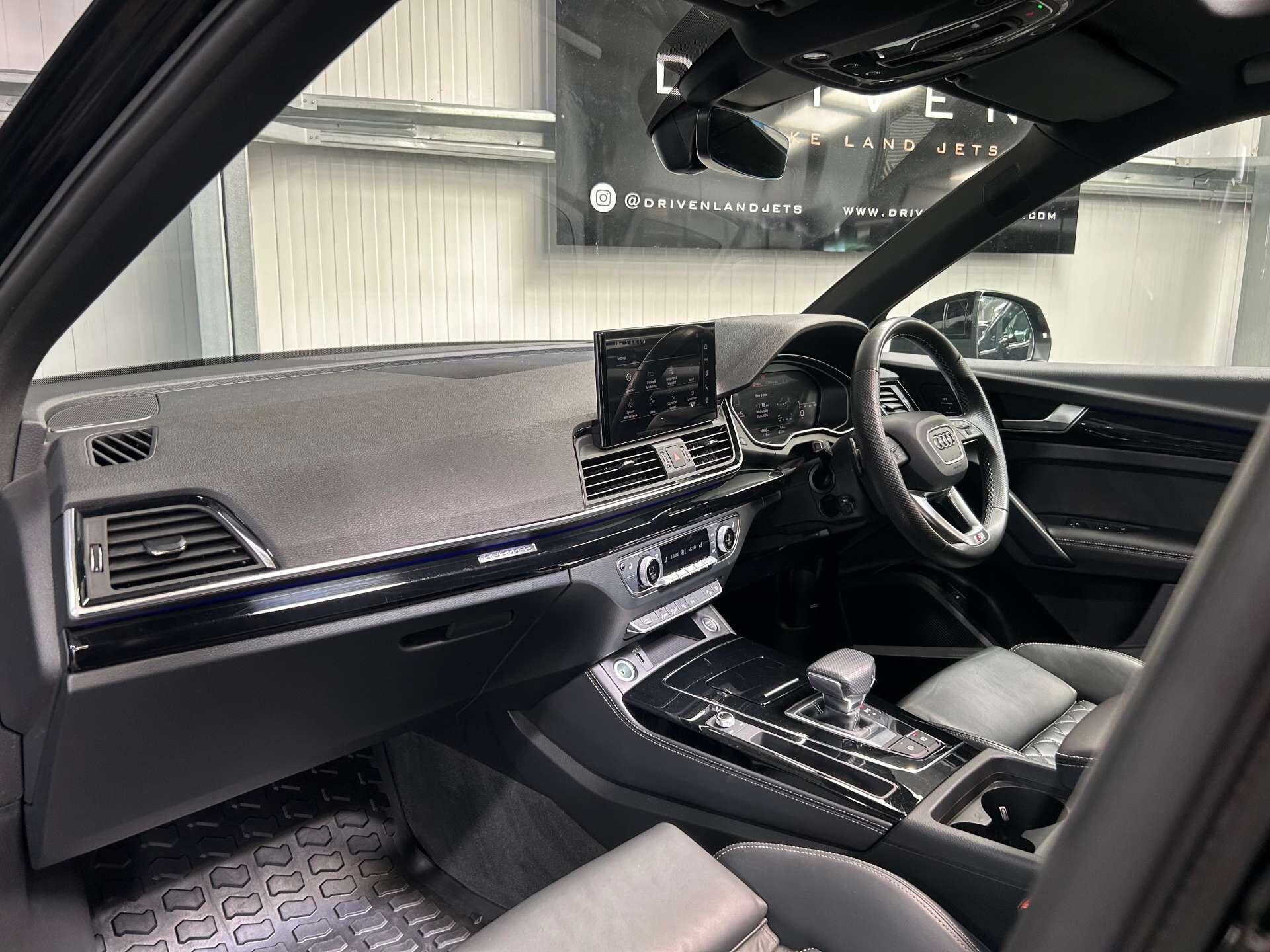 Audi Q5 view 41