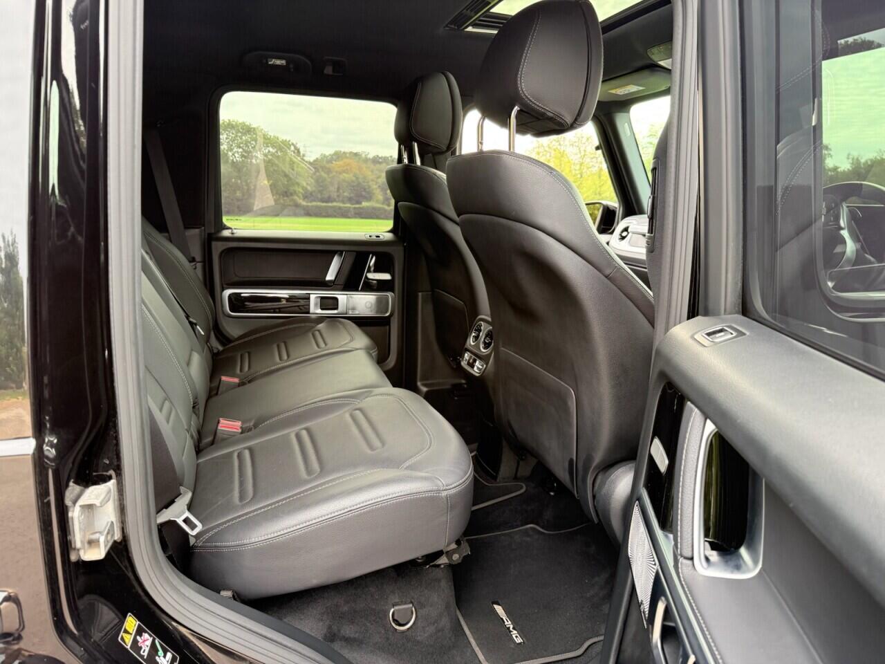 Mercedes-Benz G-Class view 30
