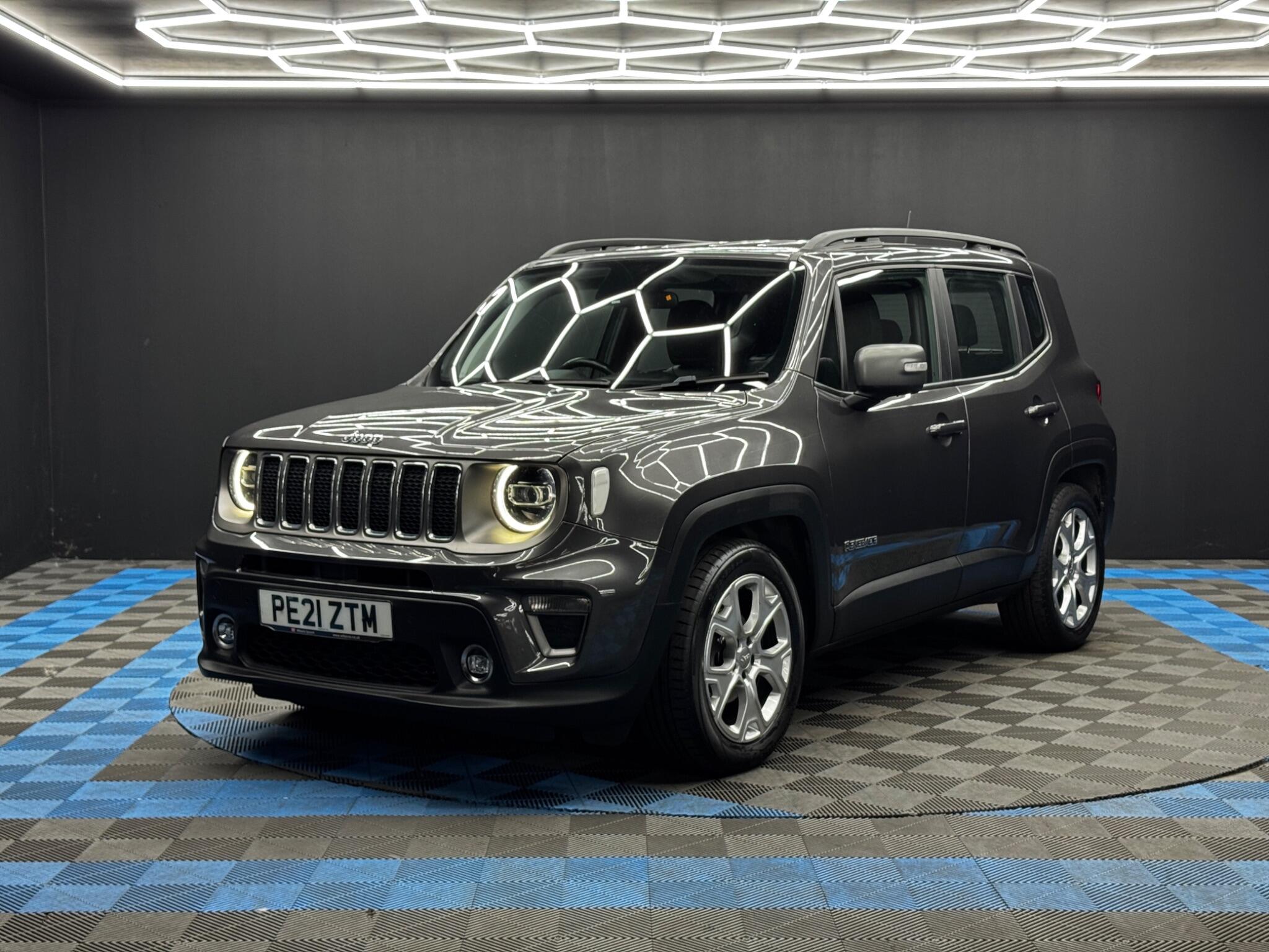 Jeep Renegade view 3
