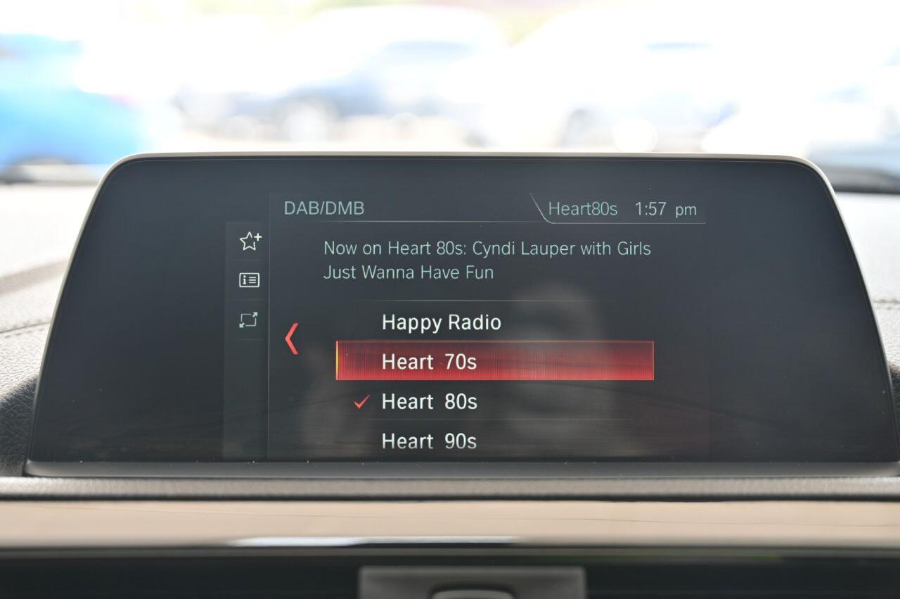 BMW 2 Series view 24