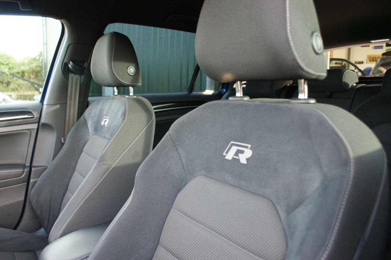 Volkswagen Golf view 29