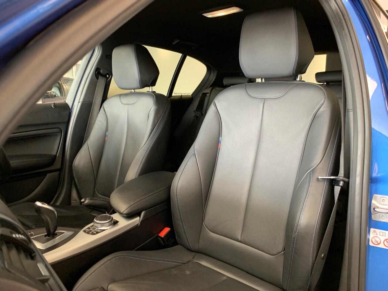 BMW 1 Series view 32