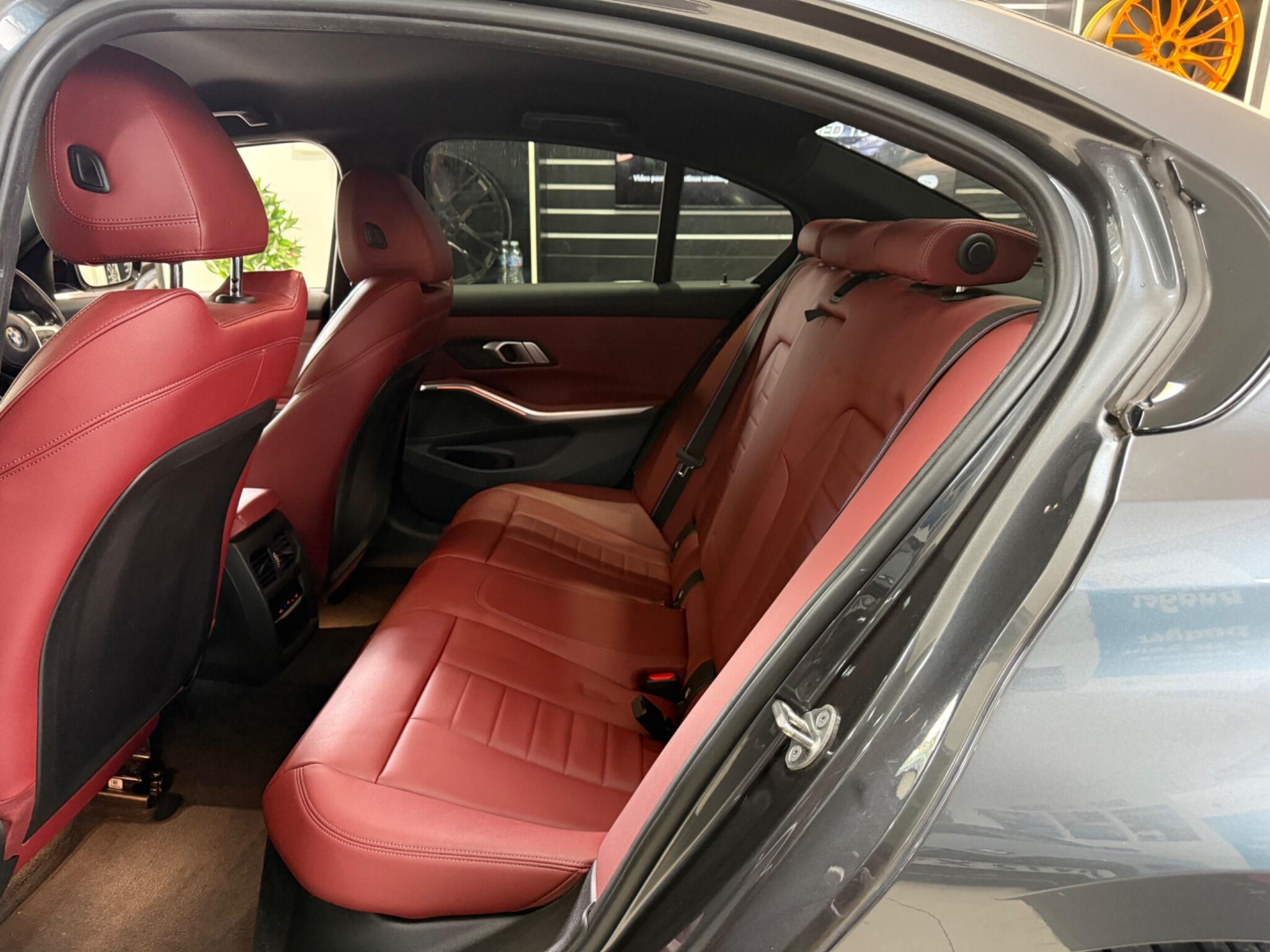 BMW 3 Series view 34