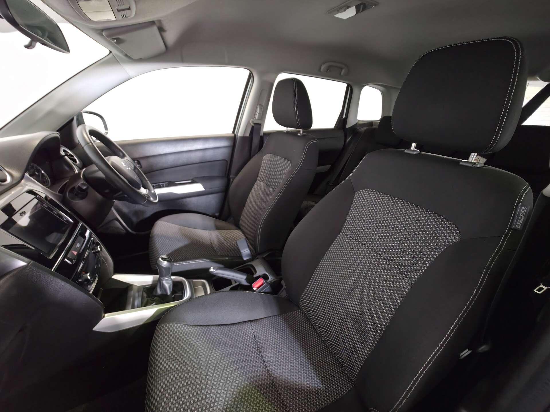 Suzuki Vitara view 57