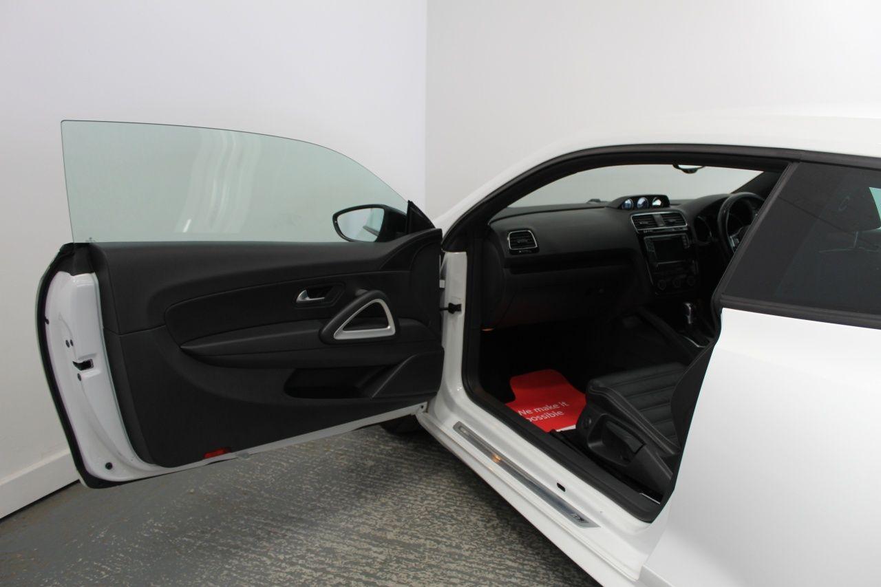 Volkswagen Scirocco view 26