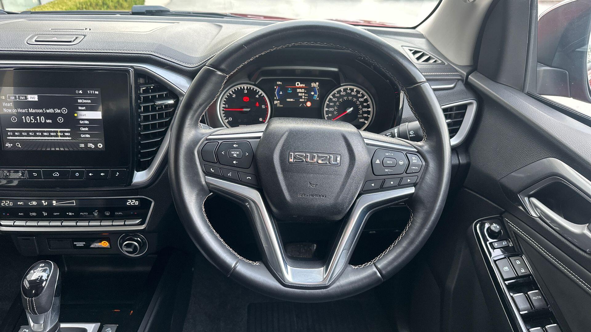 Isuzu D-Max view 14