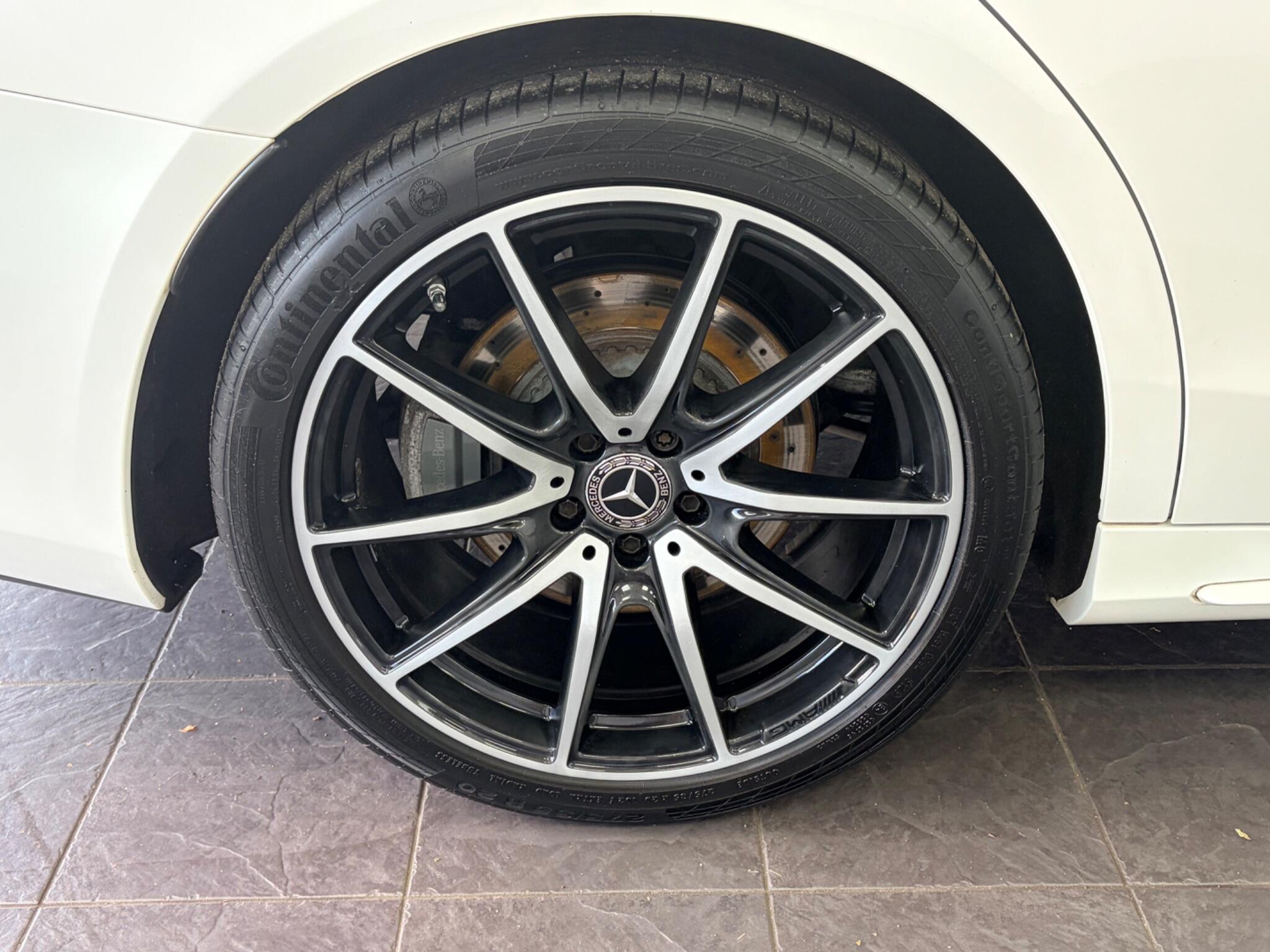 Mercedes-Benz S-Class view 21