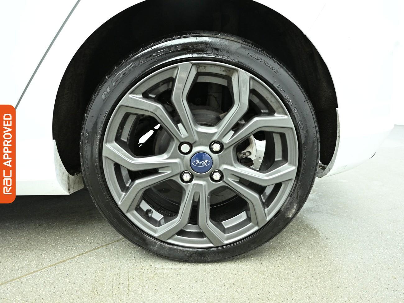 Ford Fiesta view 26