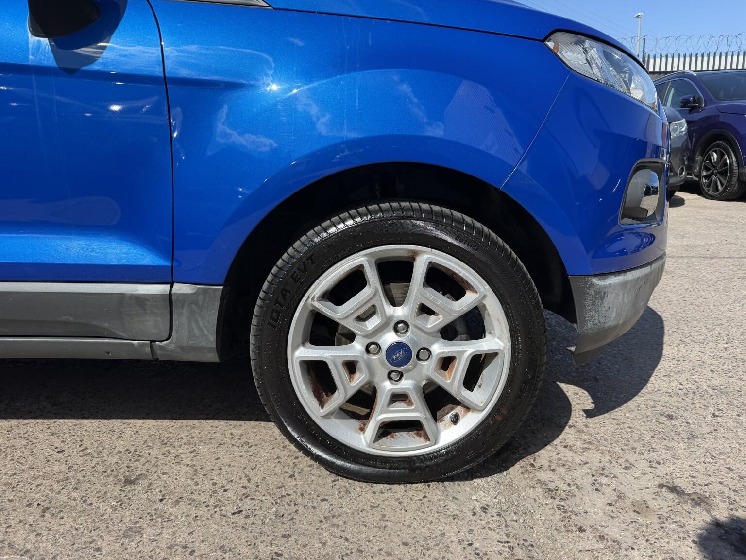 Ford Ecosport view 45