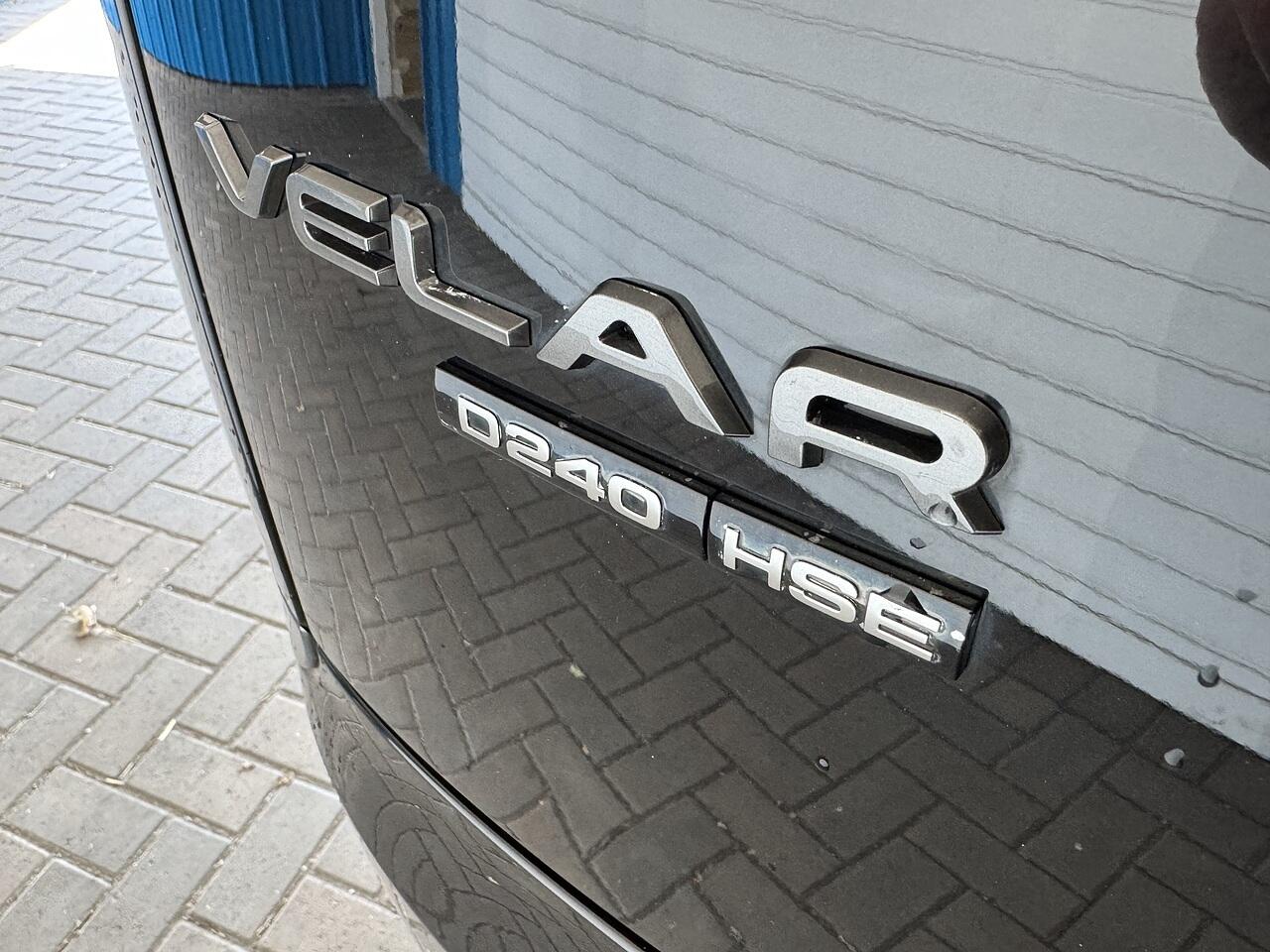 Land Rover Range Rover Velar view 31