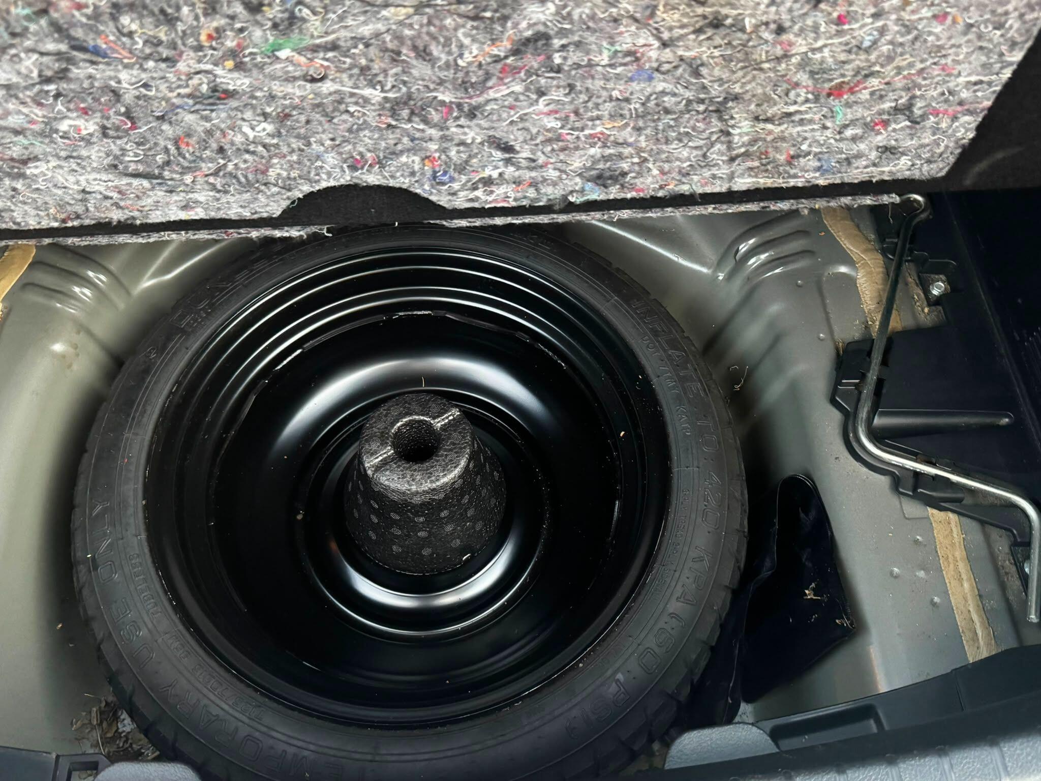 Toyota Yaris view 37