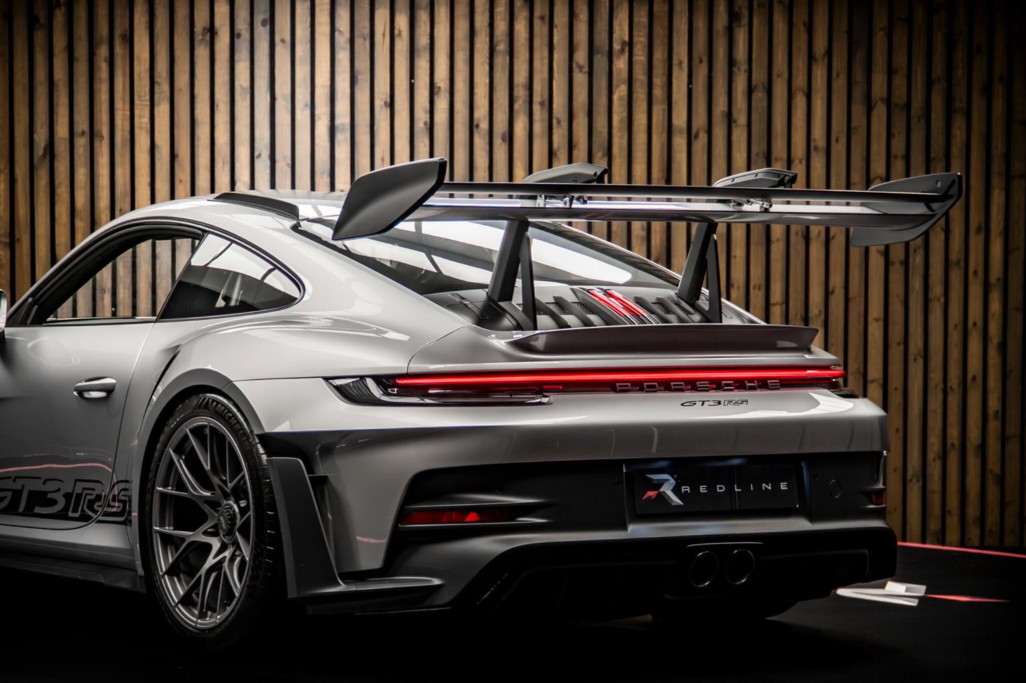 Porsche 911 view 20