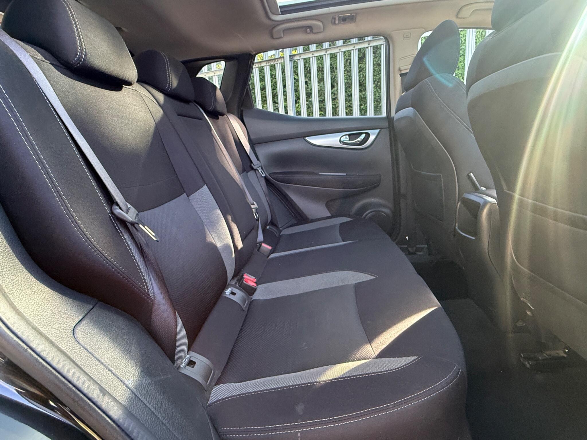 2017 Nissan Qashqai image 26