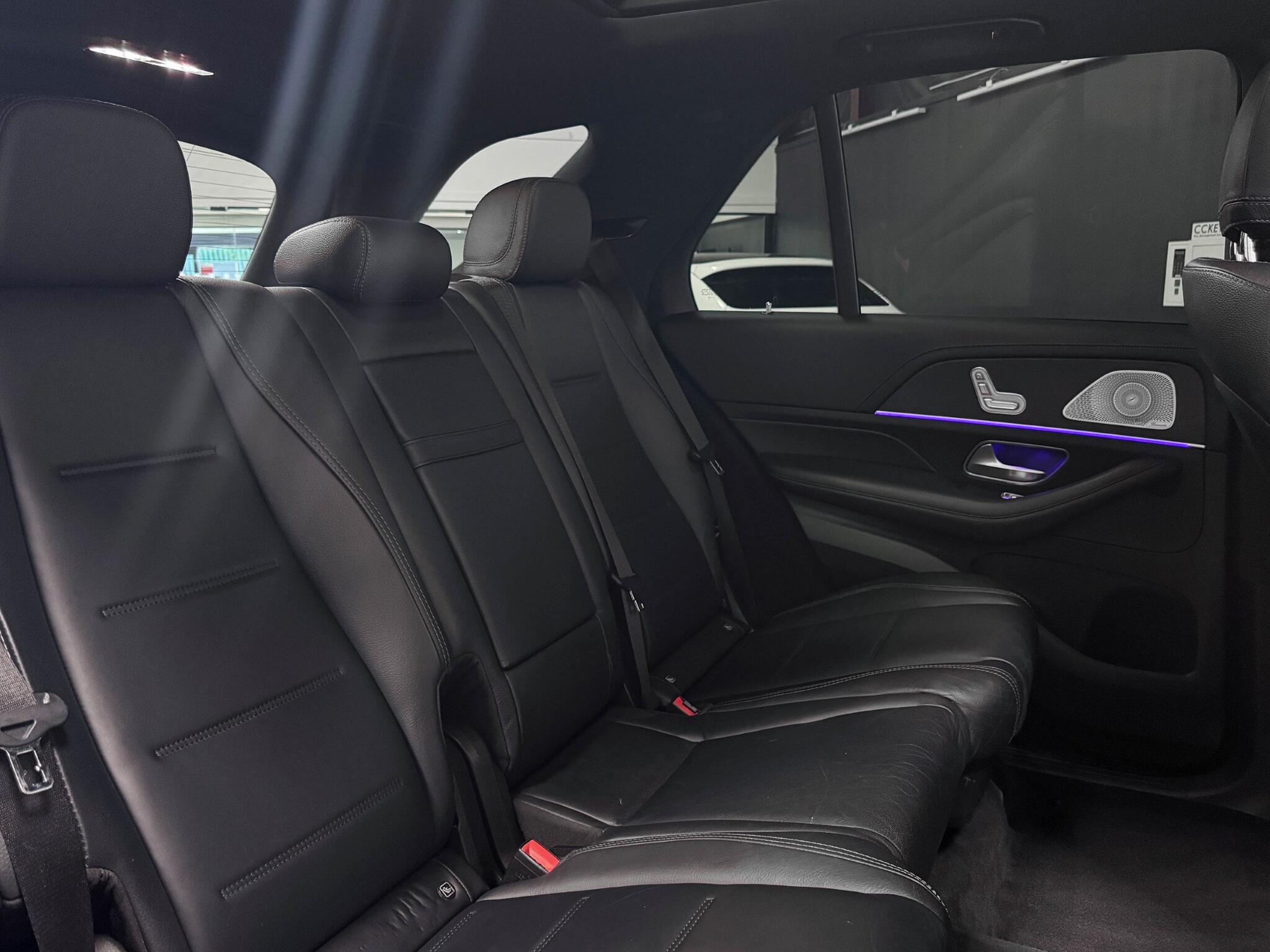 Mercedes-Benz Gle view 16