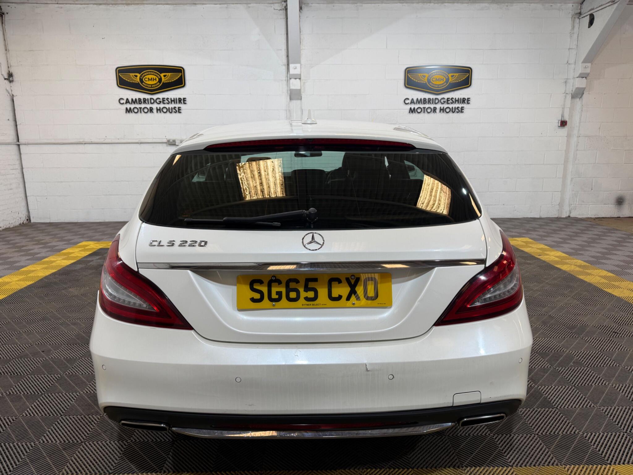 Mercedes-Benz CLS view 8