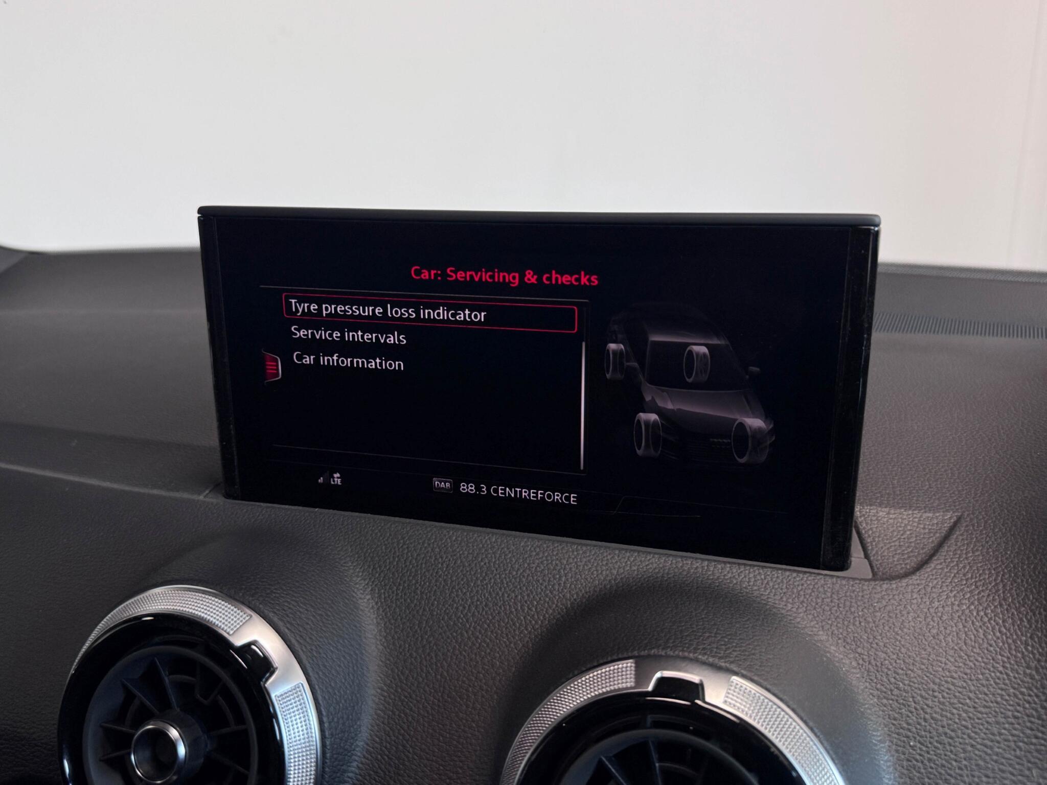 Audi SQ2 view 42
