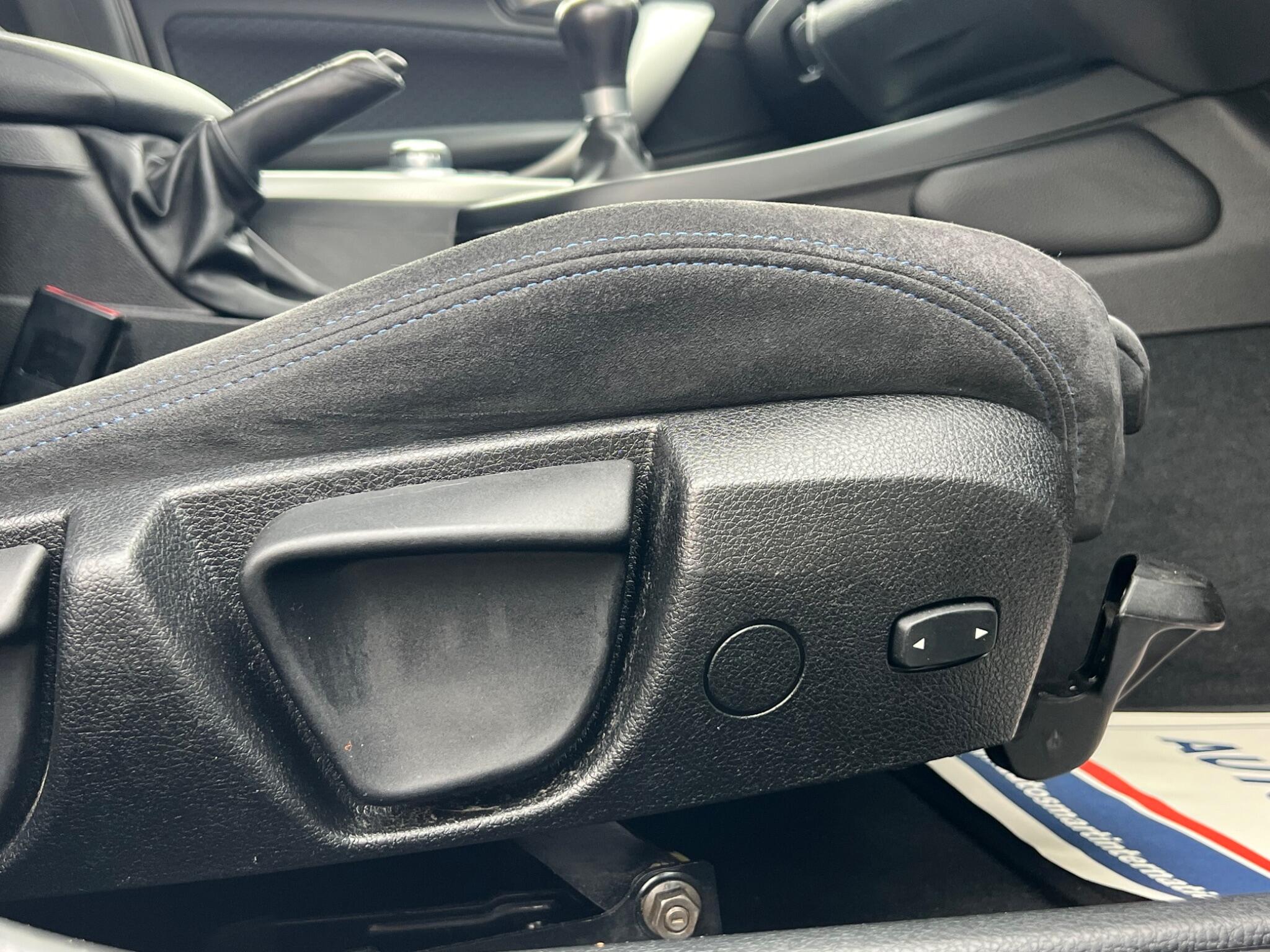BMW 1 Series view 35