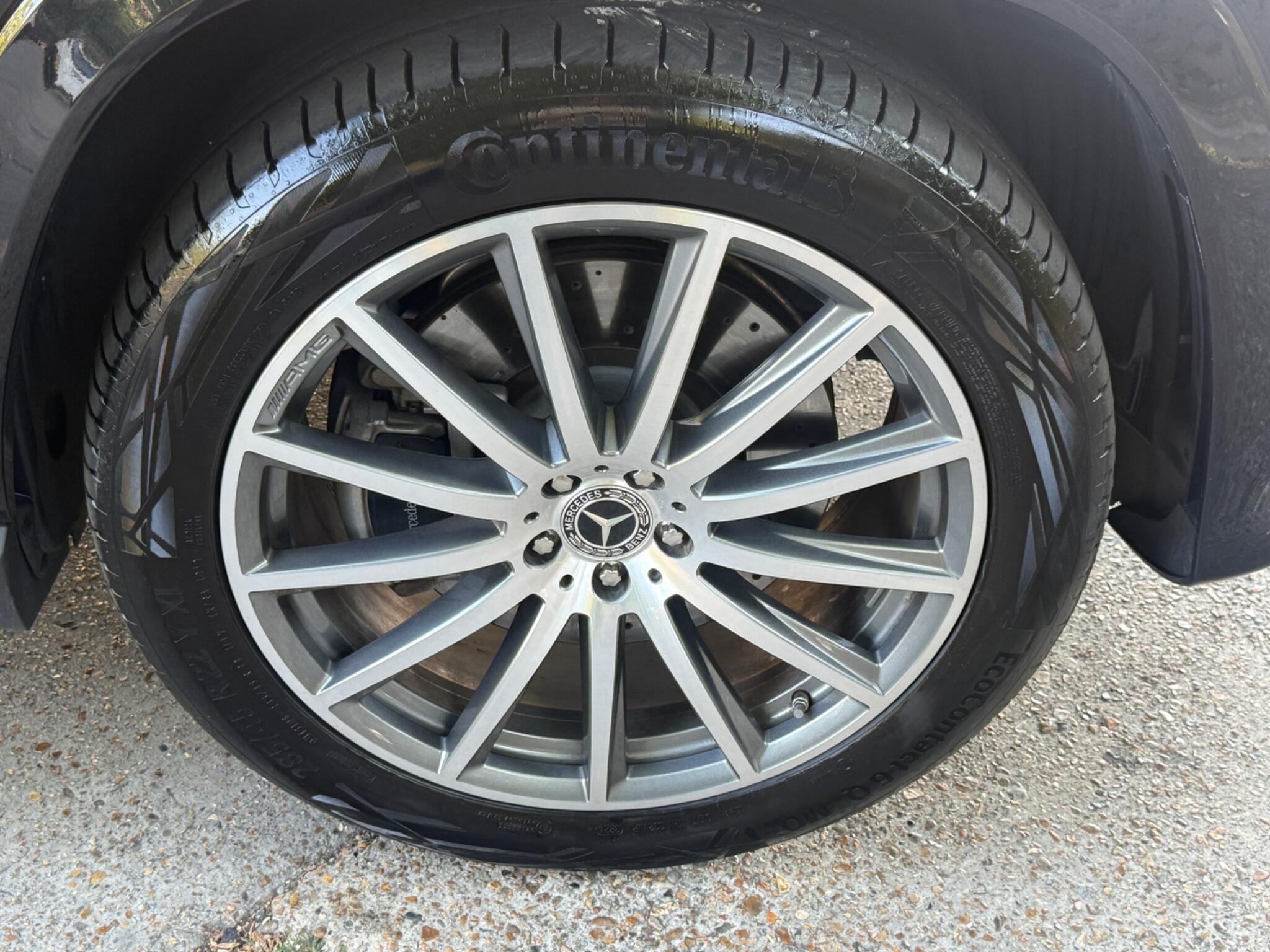 Mercedes-Benz GLS view 9