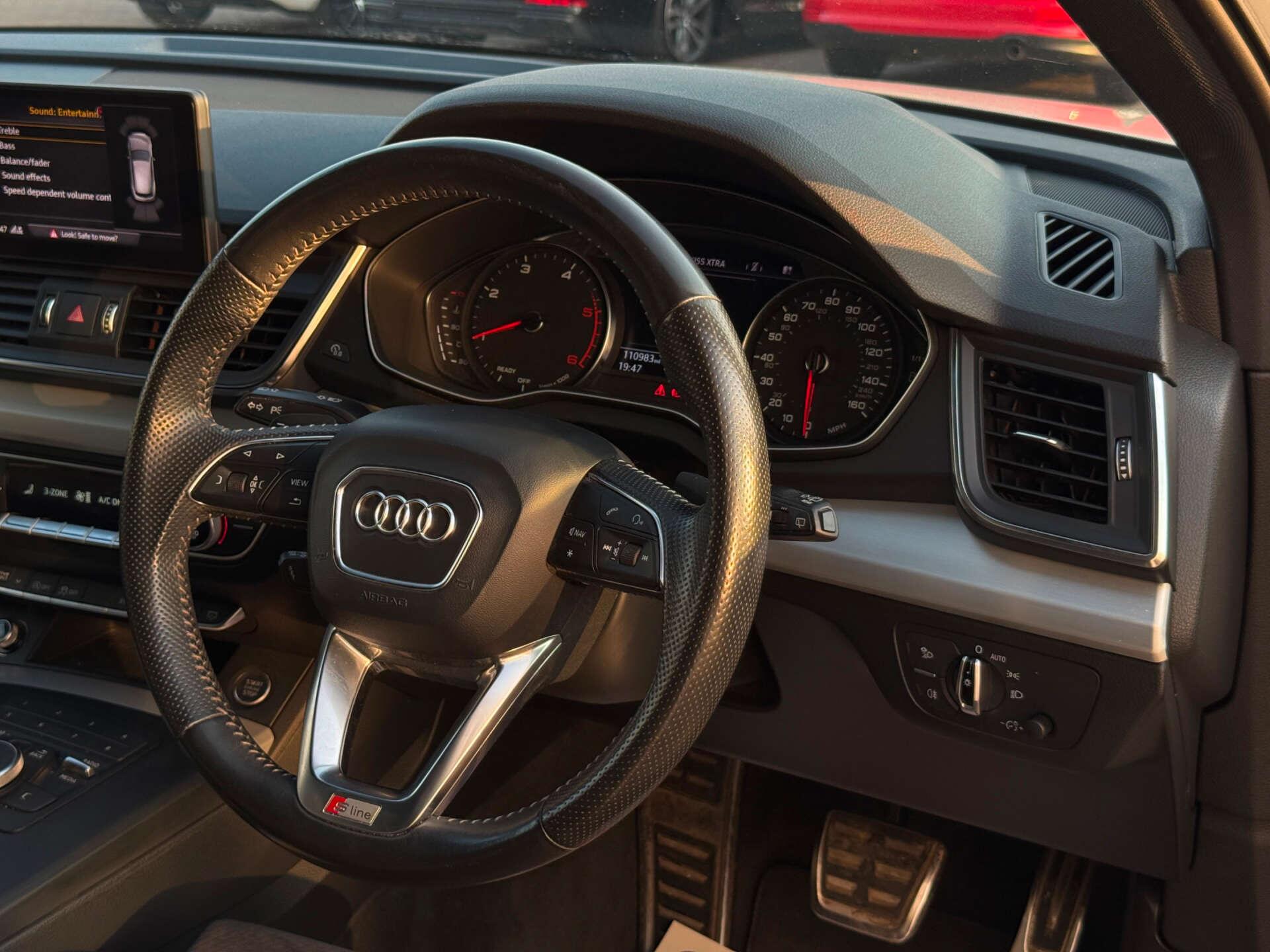 Audi Q5 view 54