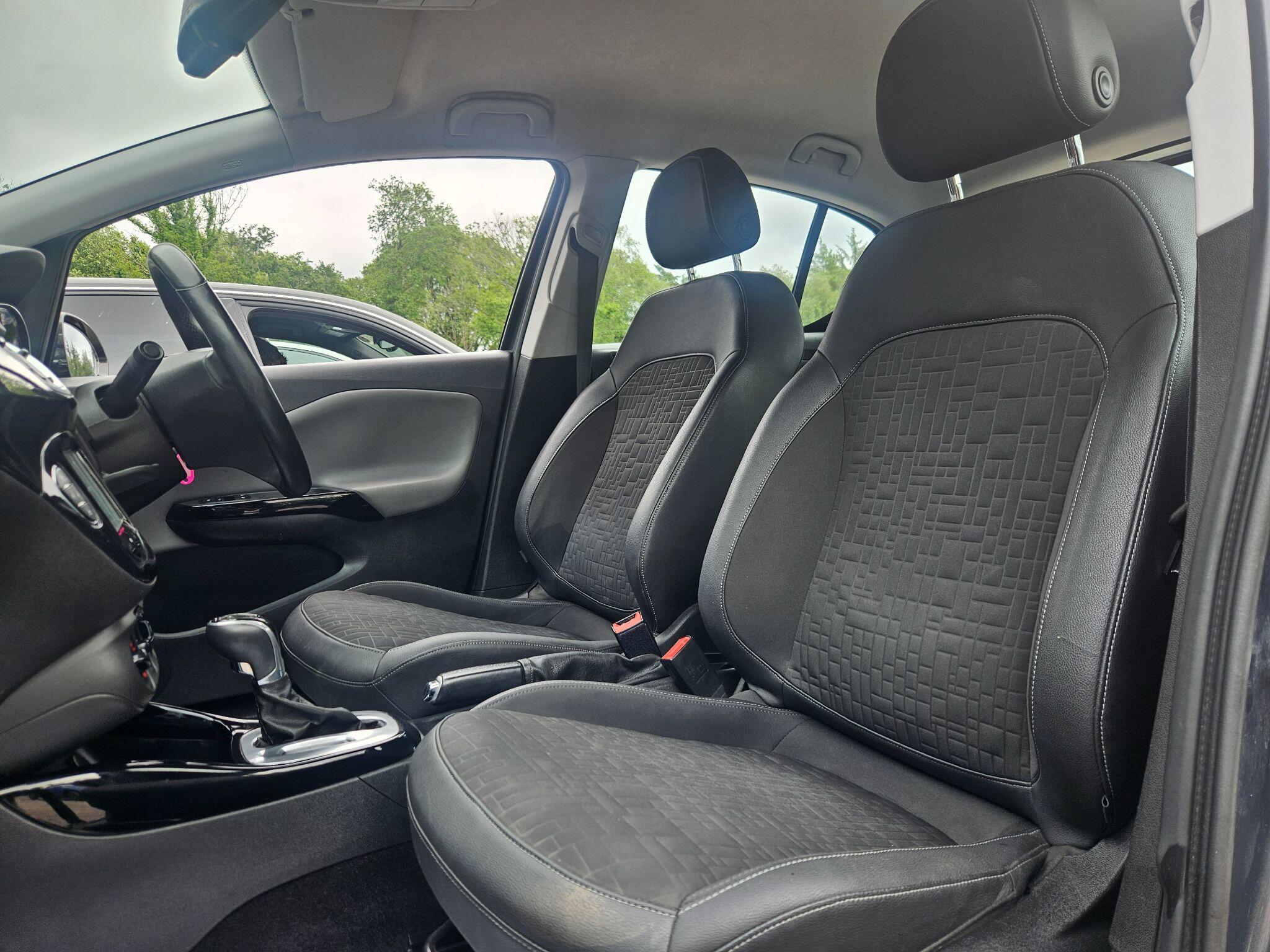 2015 Vauxhall Corsa image 17