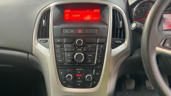 Vauxhall Astra view 13