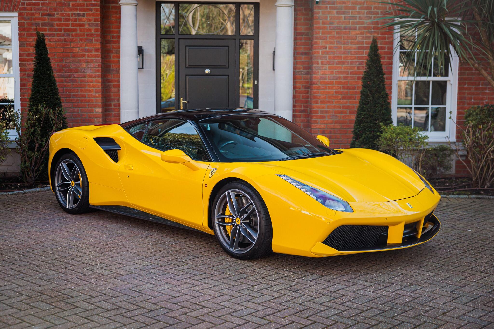 Ferrari 488 view 2