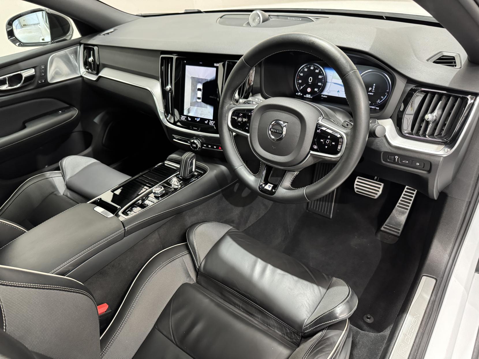 Volvo S60 view 21