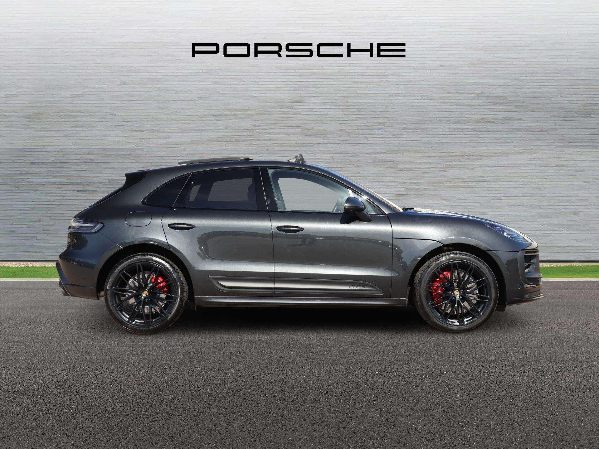 Porsche Macan view 2