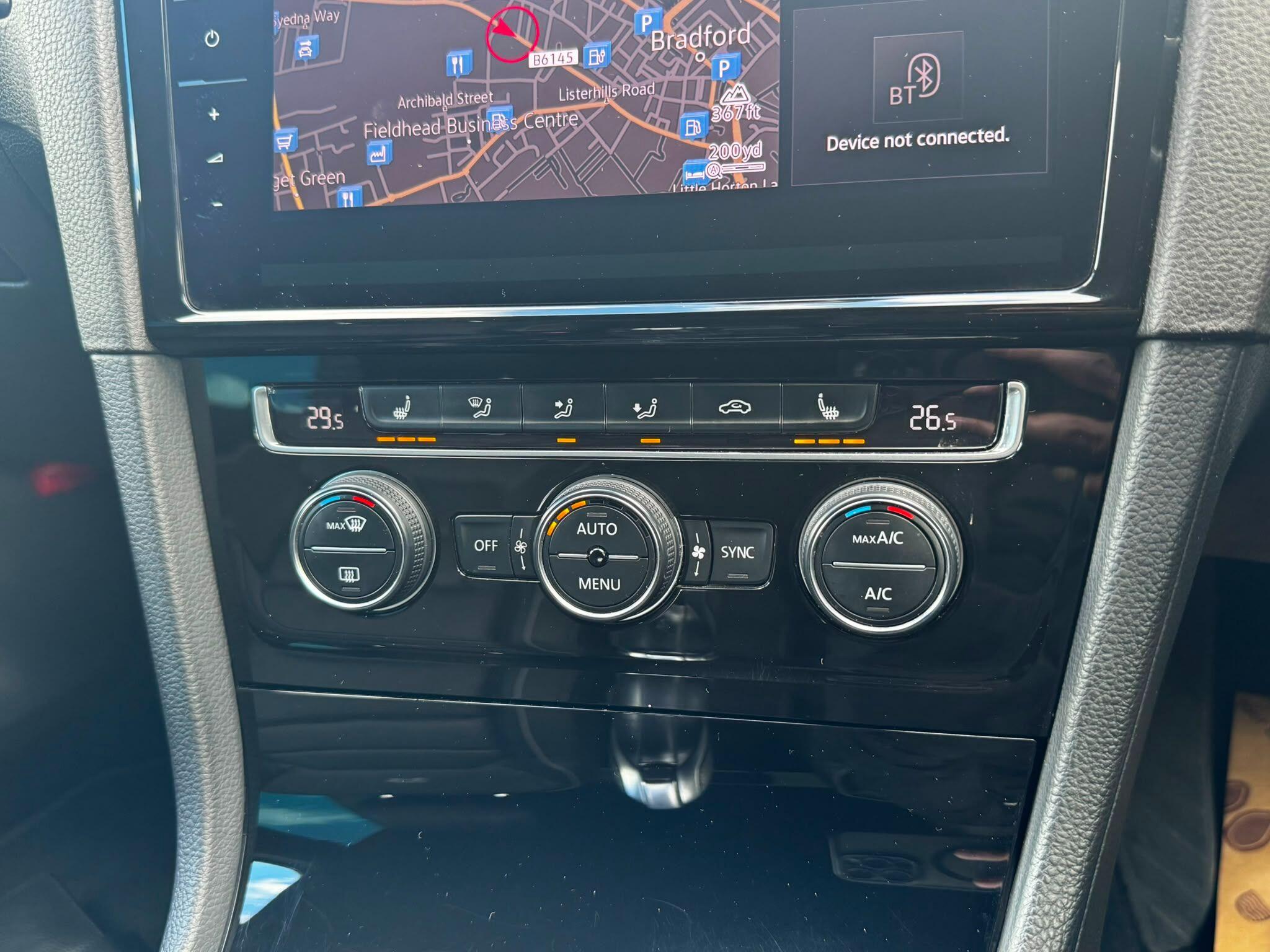 Volkswagen Golf view 39