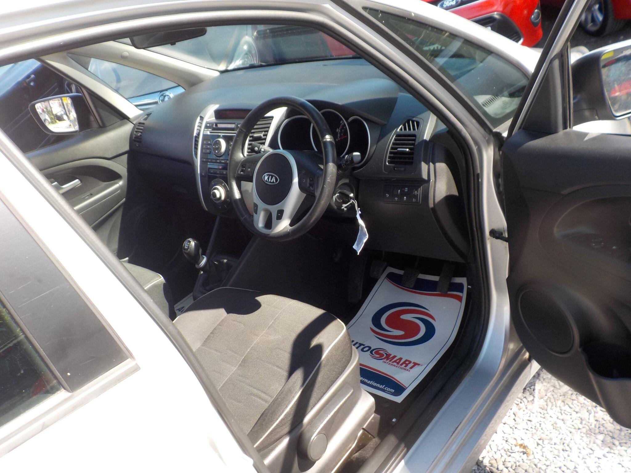 Kia Venga 1.4 EcoDynamics 2 Euro 5 (s/s) 5dr