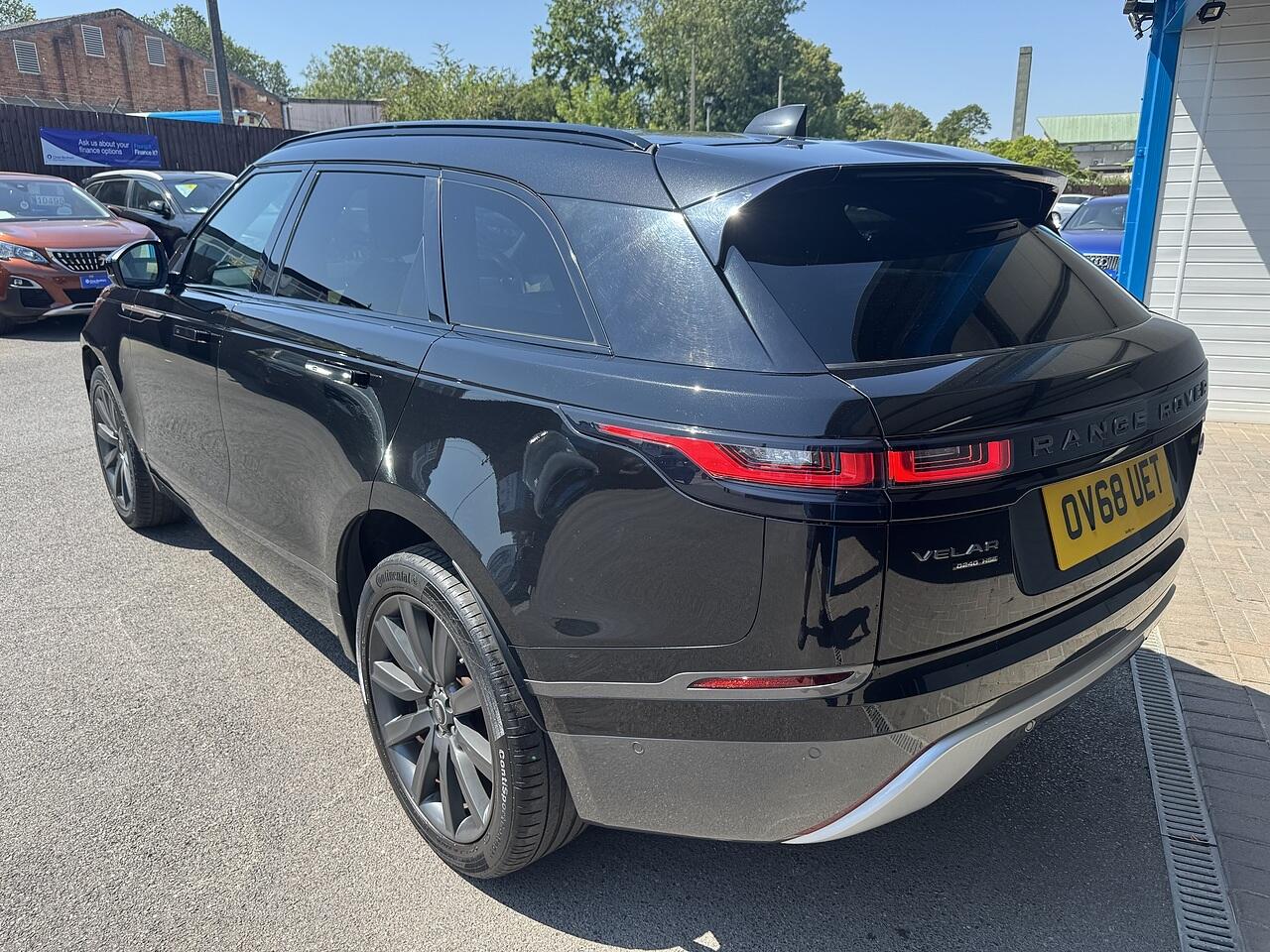 Land Rover Range Rover Velar view 7