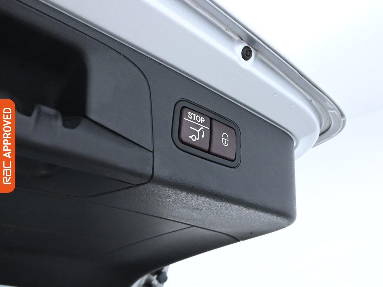 Mercedes-Benz GLC view 28