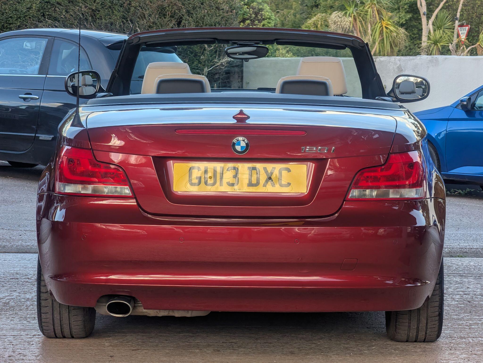 BMW 1 Series view 6