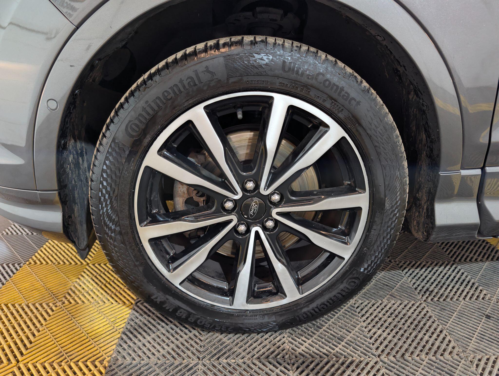 Ford Kuga view 47