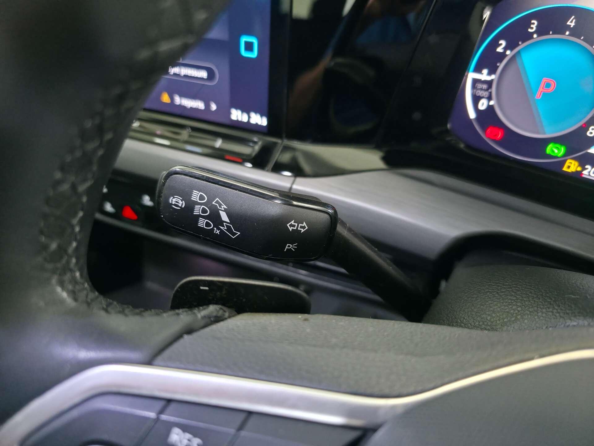 Volkswagen Golf view 35