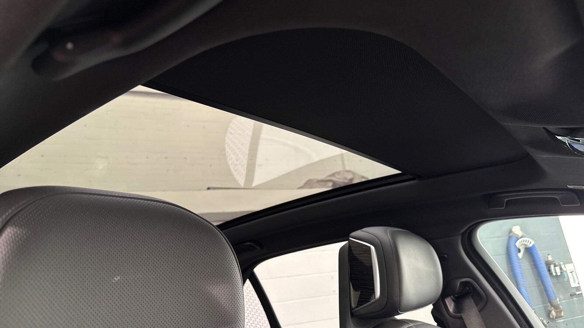 BMW I7 view 22