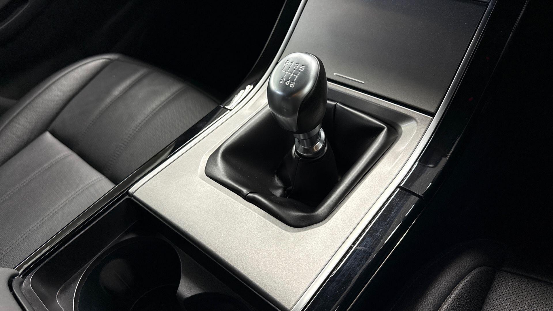 Land Rover Range Rover Evoque view 13