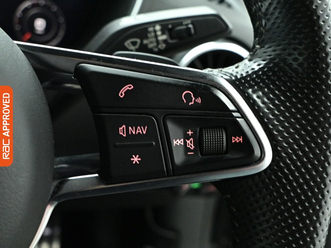 Audi TT view 25